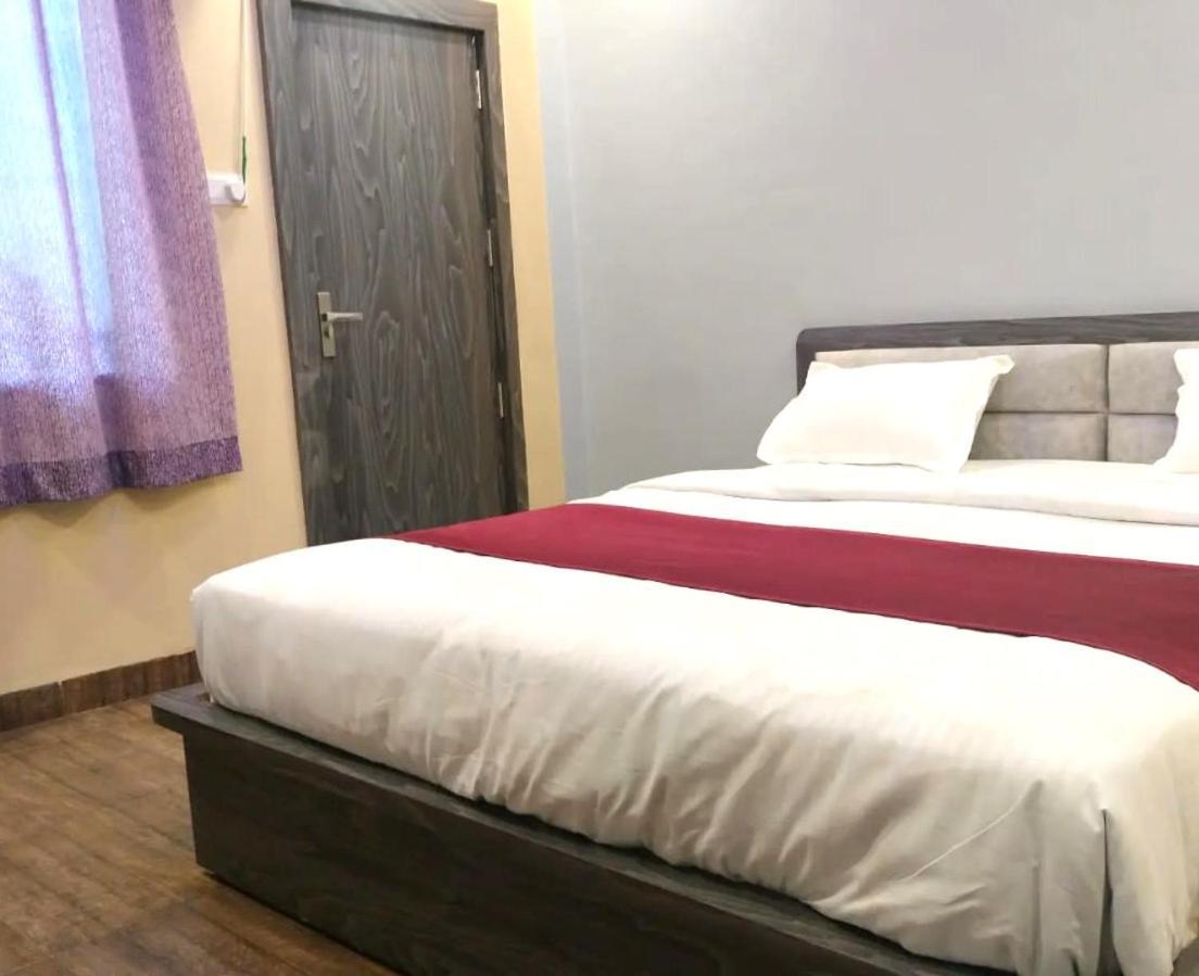 Baba Hotel Shampur Экстерьер фото